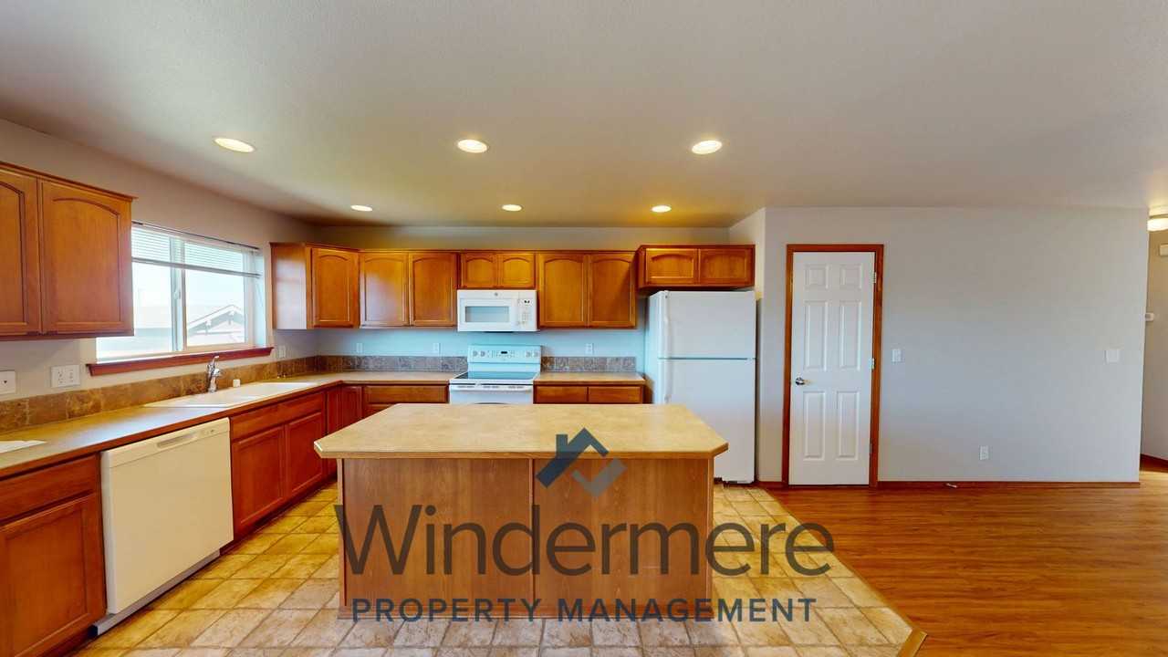 3606 W 19th Ct - Photo 6 of 24