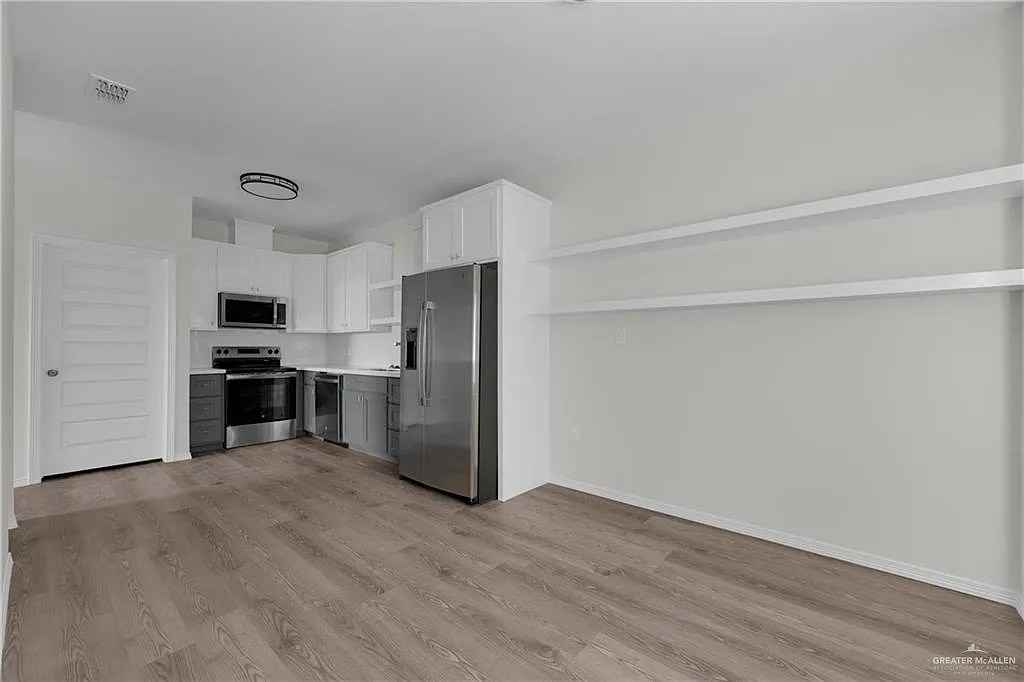 3421 South Kerala Avenue - Photo 3 of 17