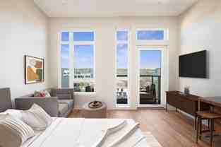 424 Center St Ne - Photo 1 of 1
