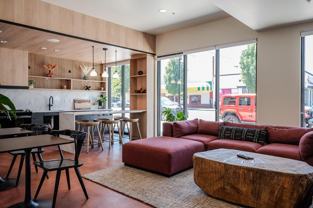 424 Center St Ne - Photo 1 of 1