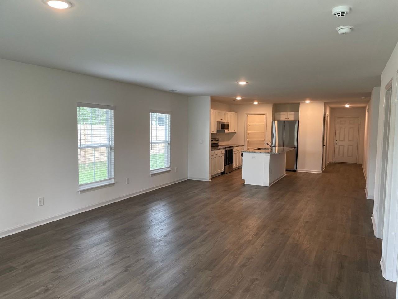 961 Pine Needles Rd - Photo 3 of 31