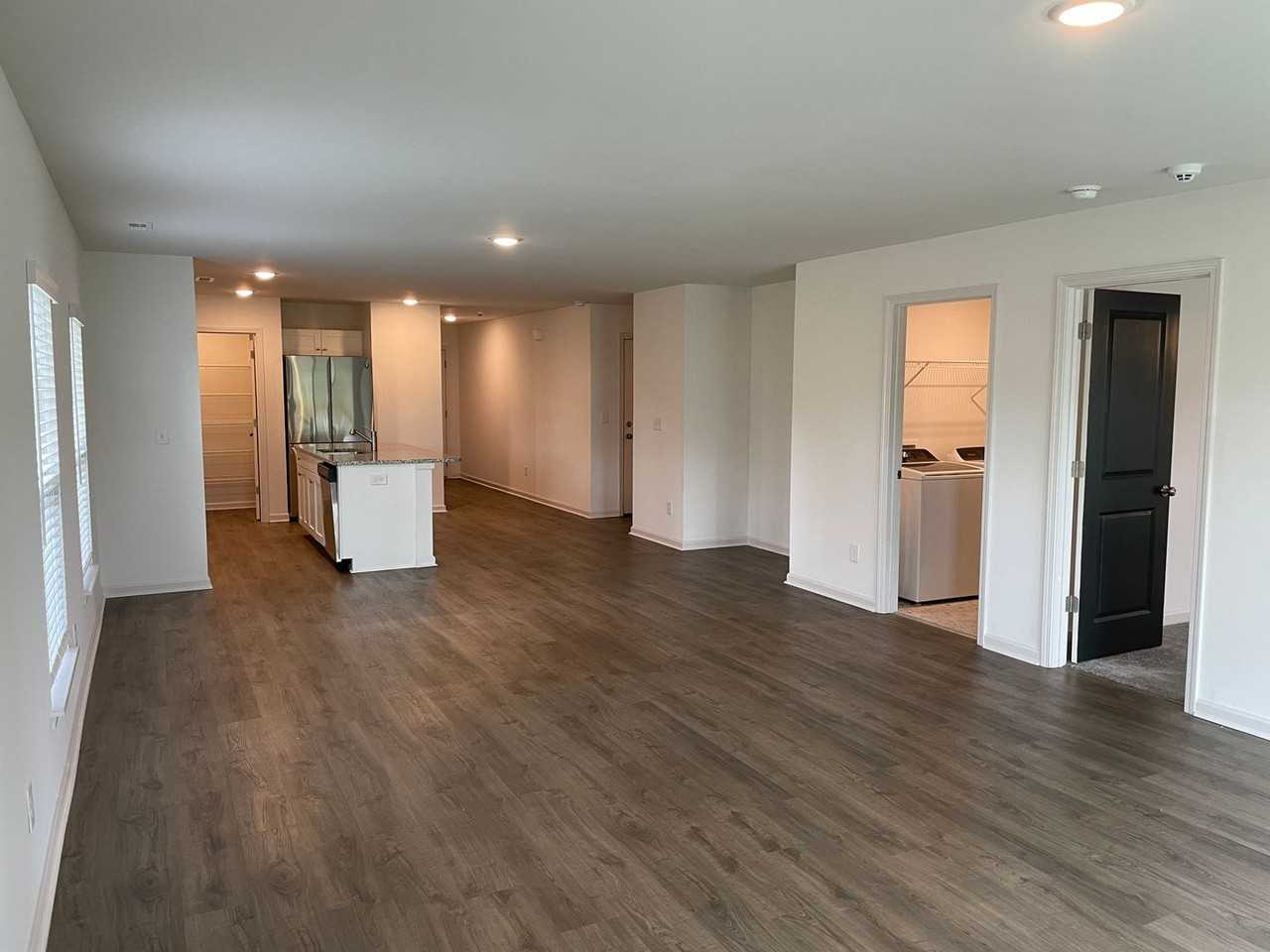 961 Pine Needles Rd - Photo 7 of 31