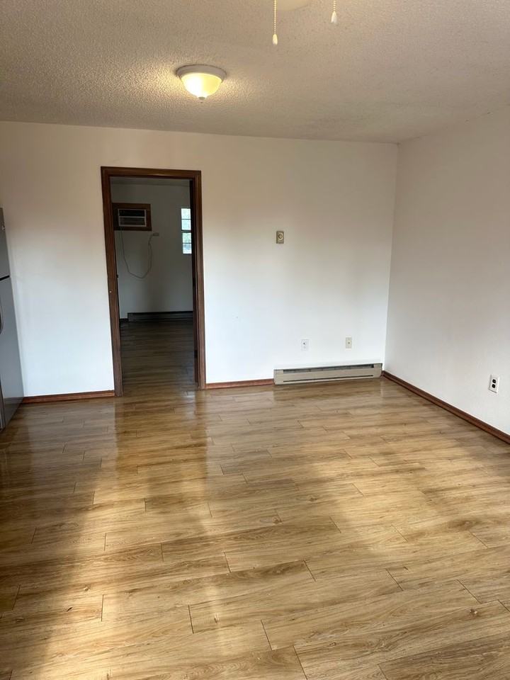 S0158-MF20-E1 - Photo 2 of 17