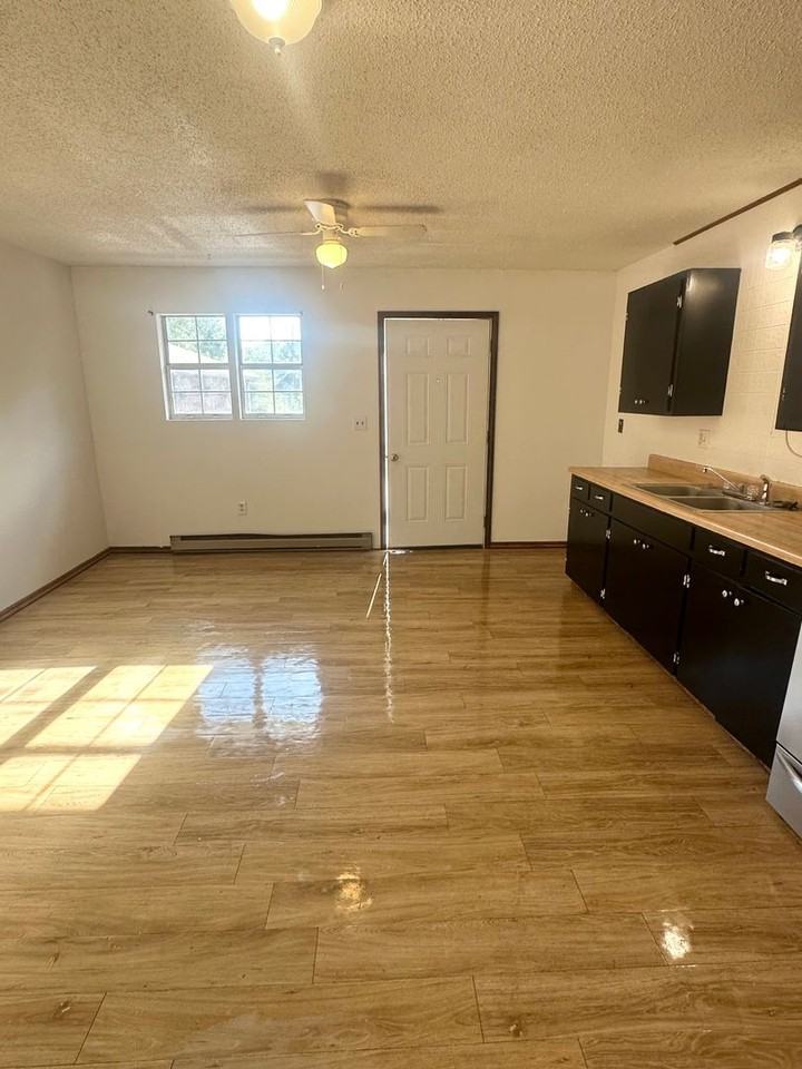 S0158-MF20-E1 - Photo 3 of 17