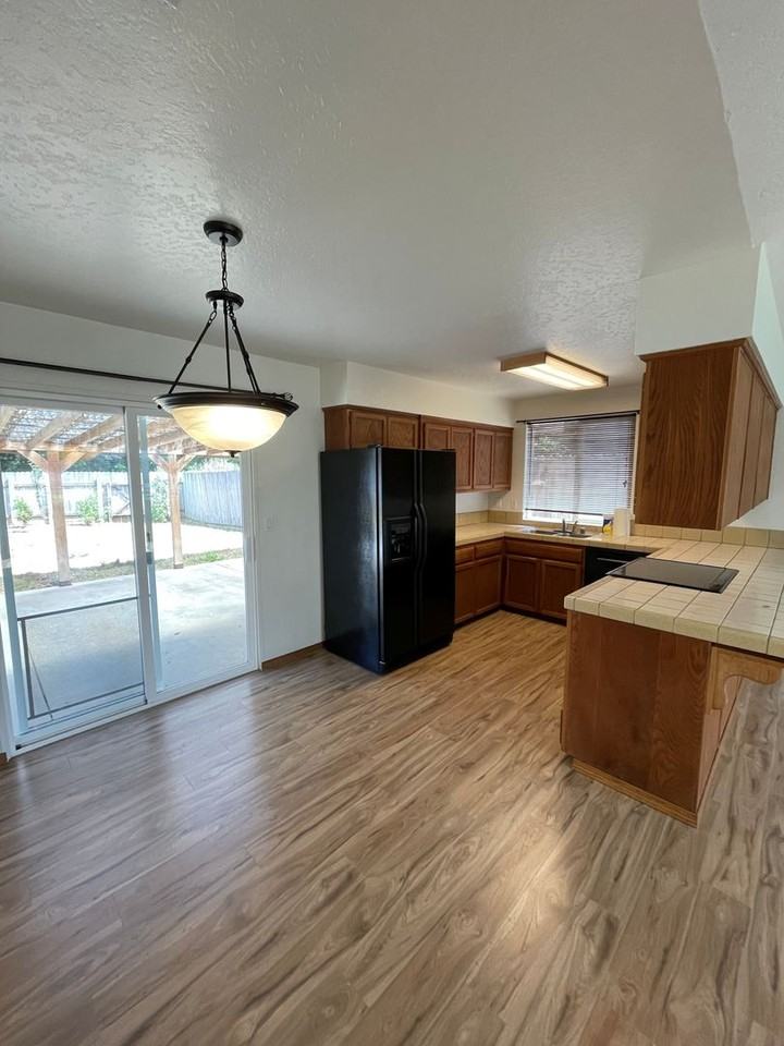 4751 Scott Way - Photo 4 of 15