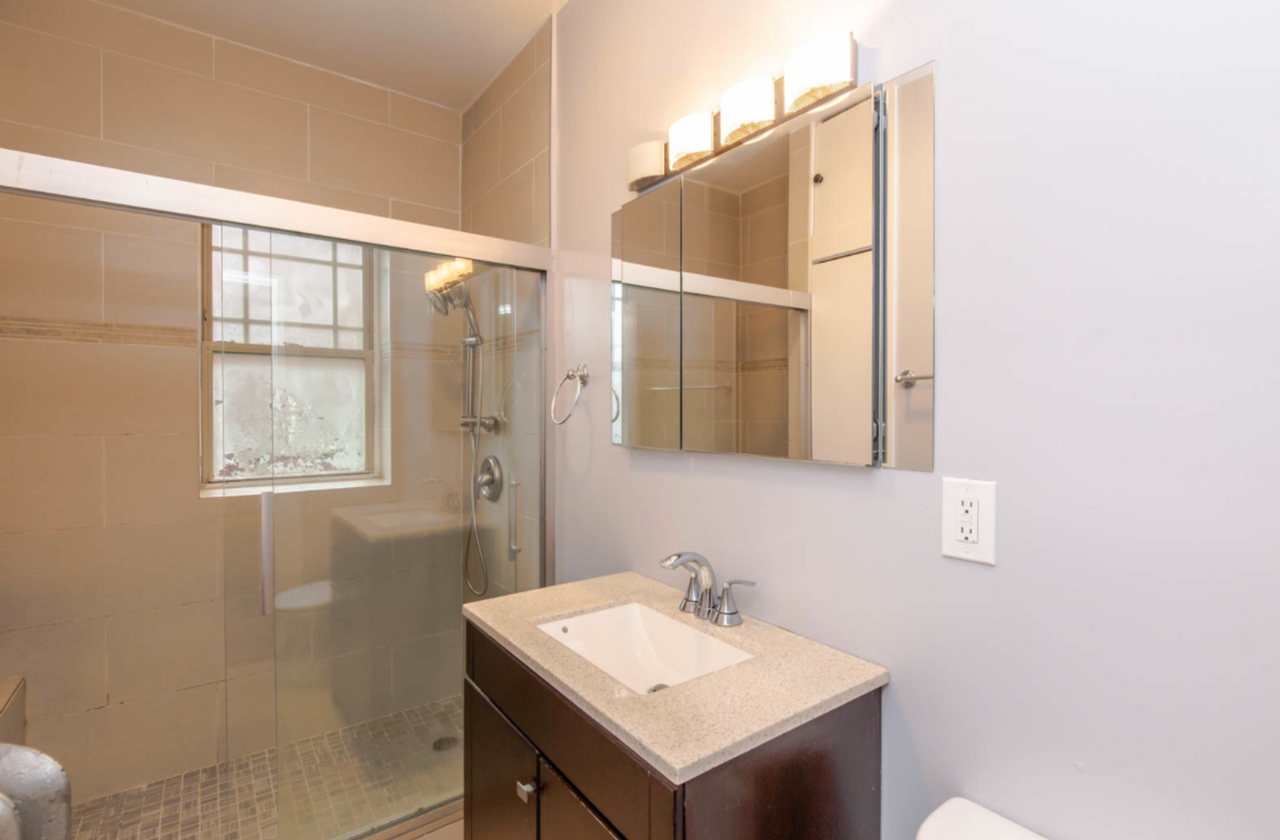 1337 W Touhy Ave #3N - Photo 6 of 12