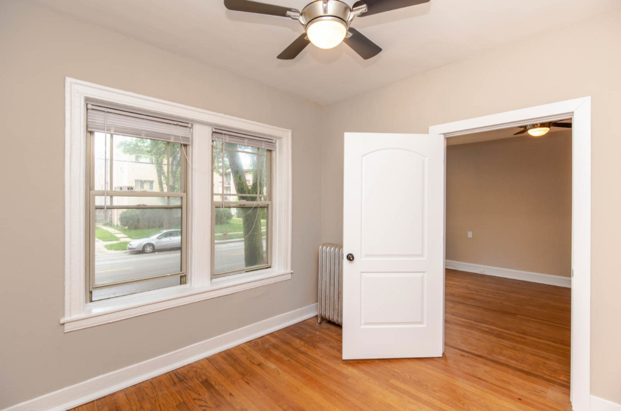 1337 W Touhy Ave #3N - Photo 7 of 12