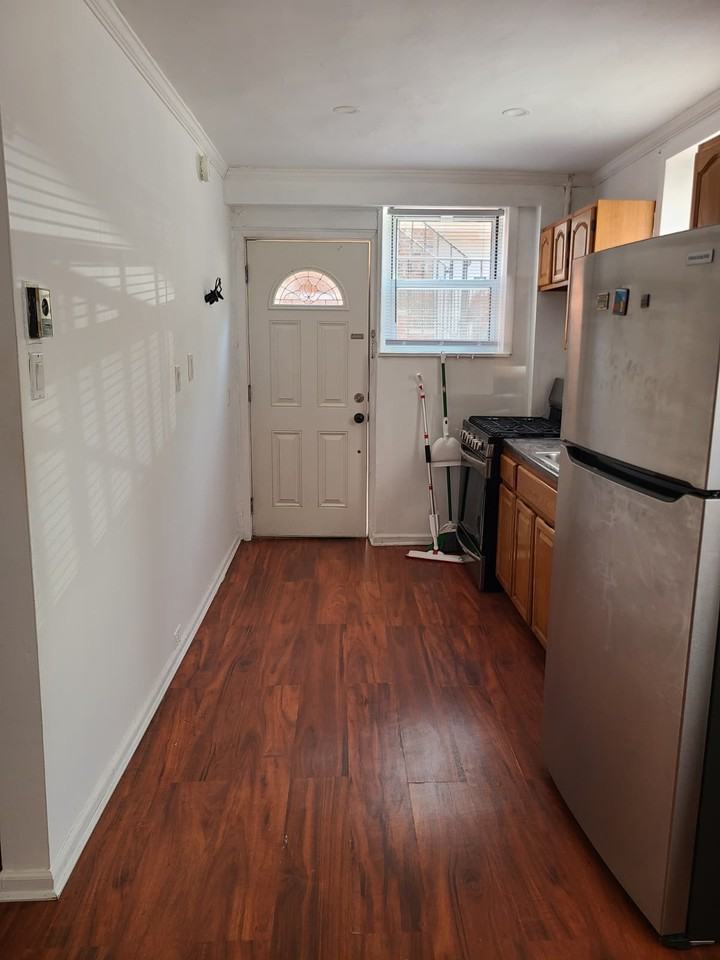 708 Avenue Y #NA