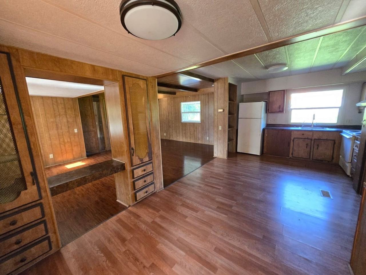 189 E C Ave - Photo 3 of 7