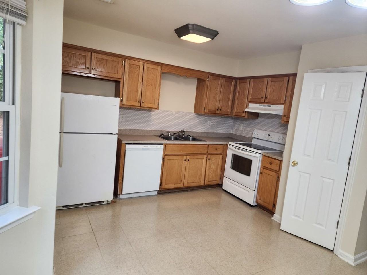 116 Ida Acres - Photo 2 of 20