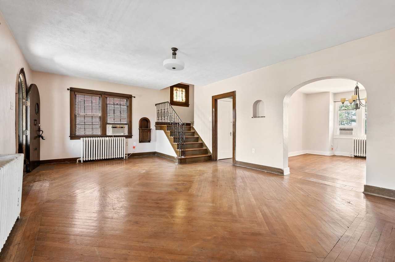 3846 Brownsville Rd - Photo 6 of 28