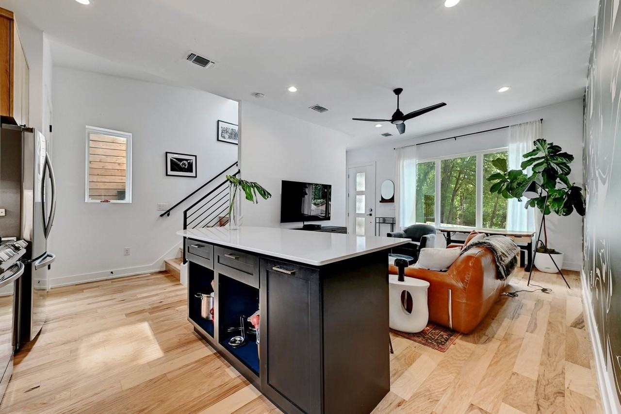 1407 Greenwood Ave #3 - Photo 6 of 13