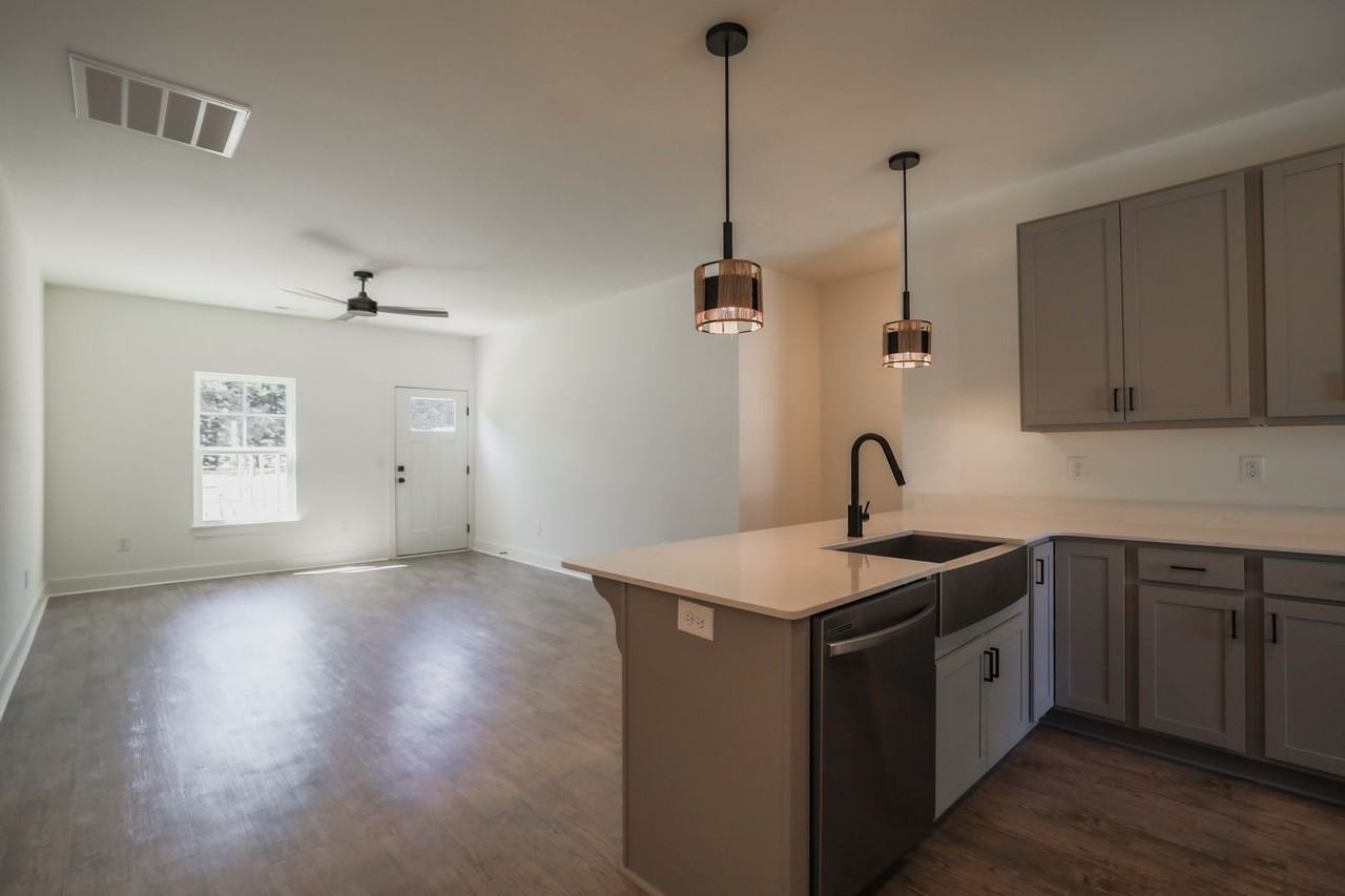 Brand New 3 Bed/3 Bath Duplex! - Photo 2 of 9