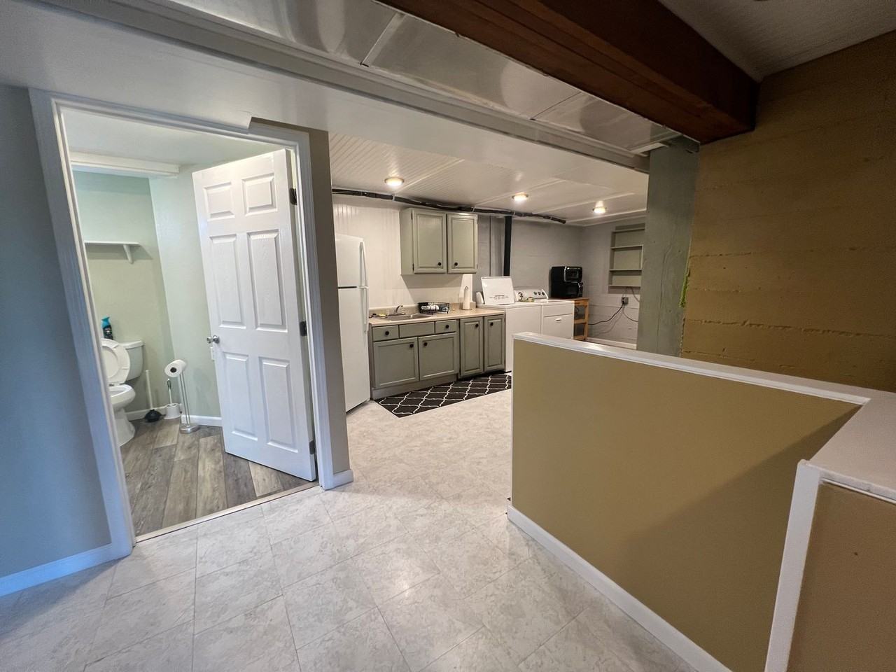 303 Lafayette Avenue North #B - Photo 6 of 15