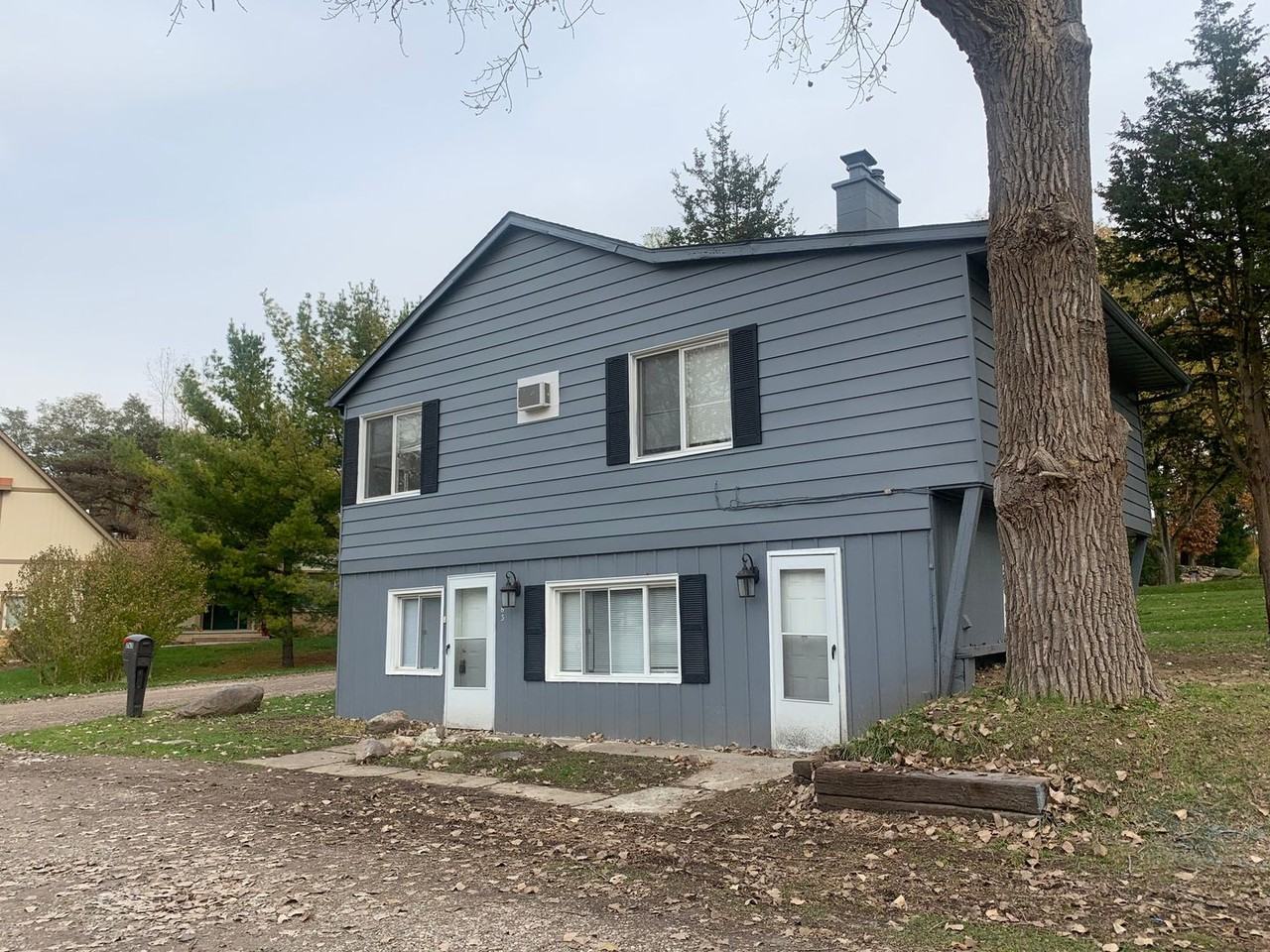 2763 Parklawn Dr - Photo 2 of 21