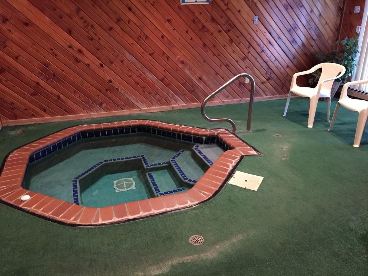 Holly 100 - Photo 6 of 50