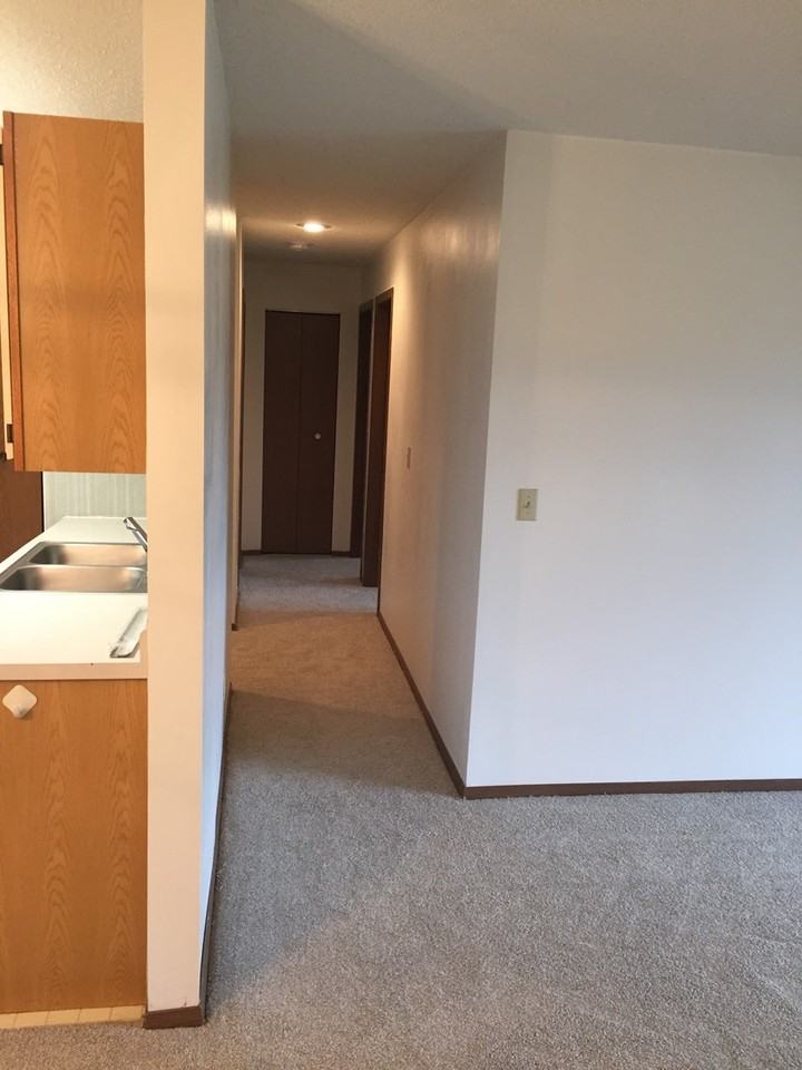 Holly 100 - Photo 7 of 50