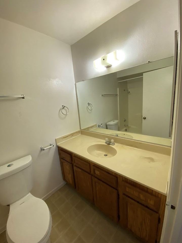 4409 Adidas Avenue - Photo 6 of 9