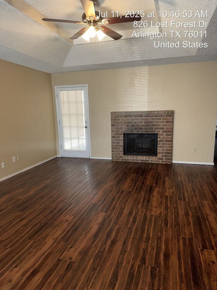 828 Lost Forest Dr - Photo 2 of 12