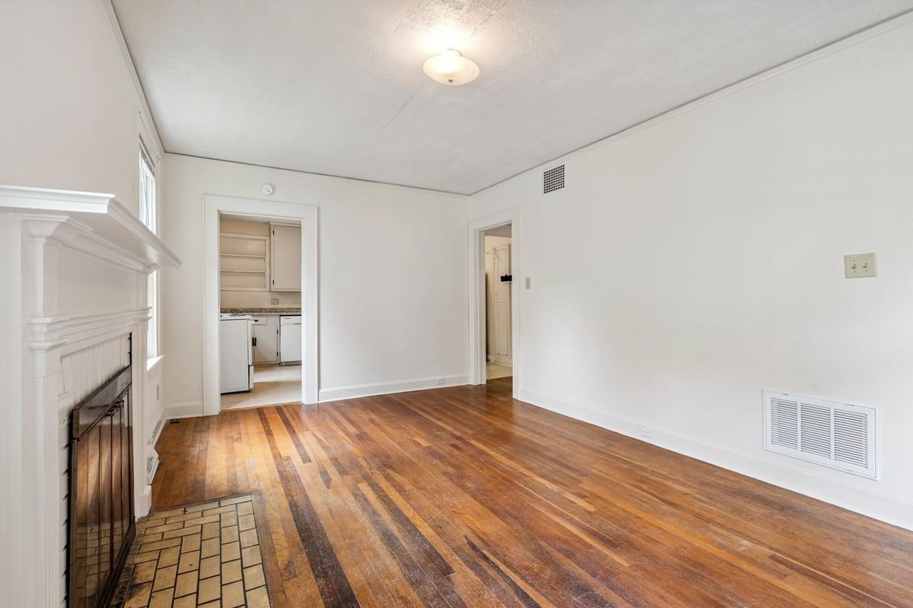 2915 University Dr - Photo 5 of 18