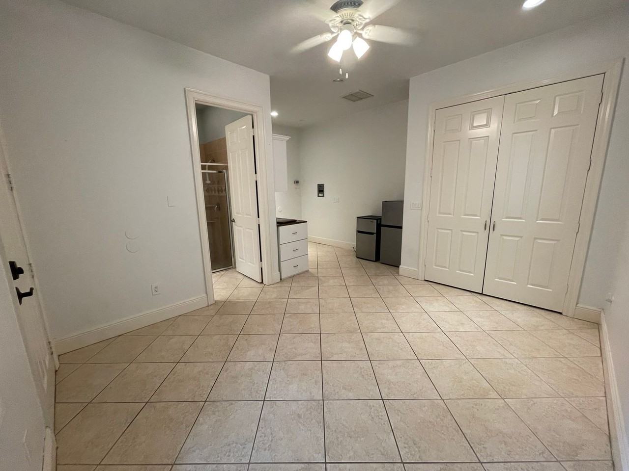 4116 15th Avenue Southwest - Photo 2 of 7