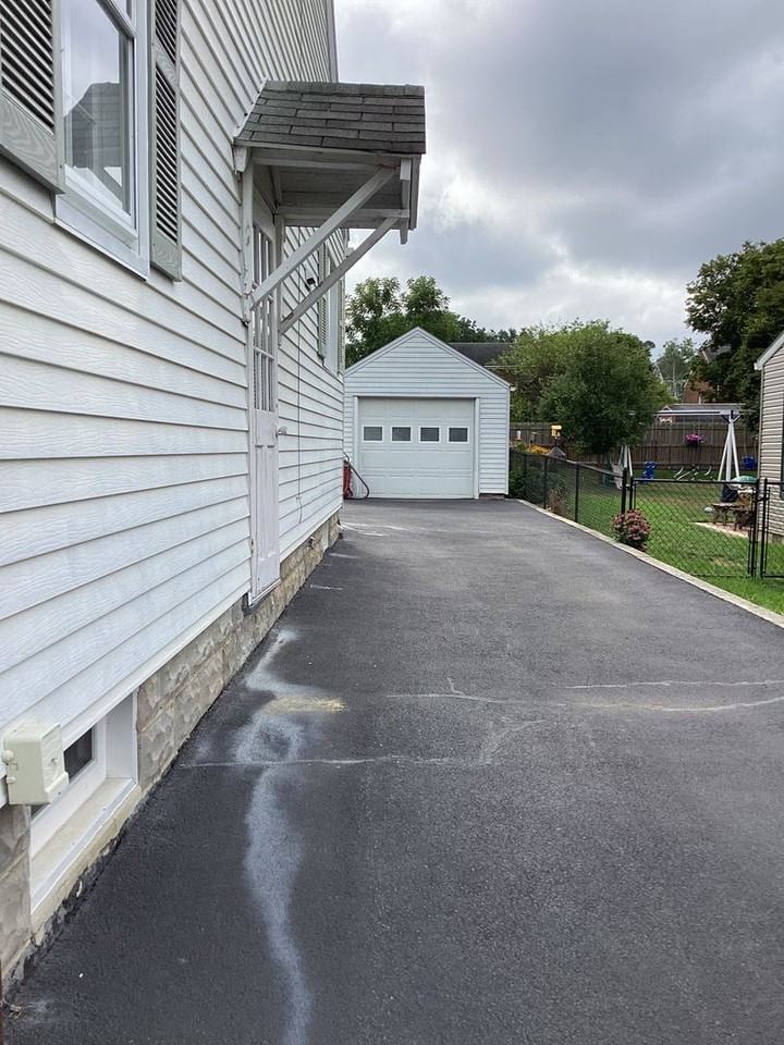 225 N Grant St - Photo 6 of 50