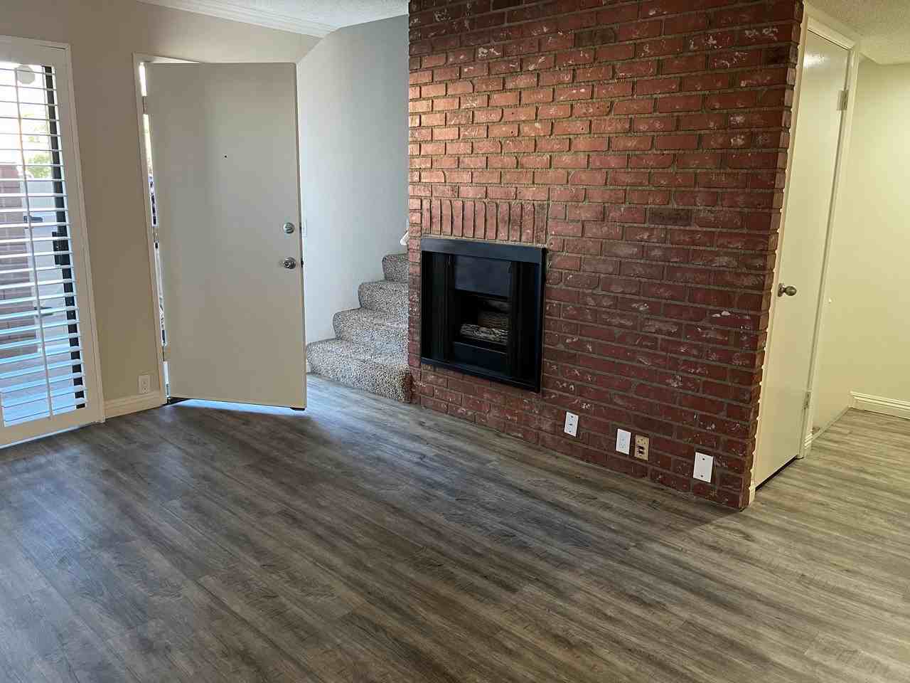 Franklin Townhomes - Photo 5 of 10