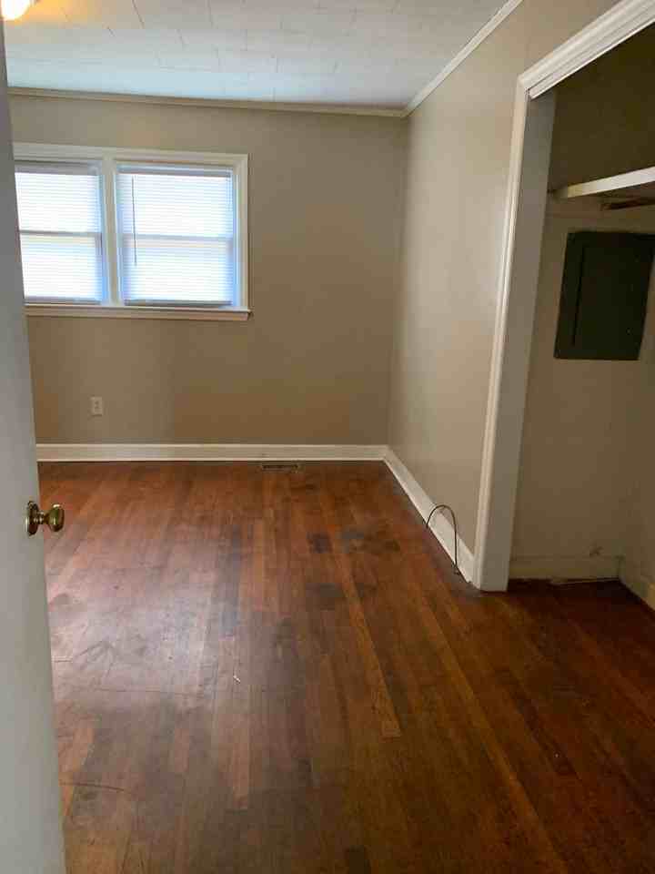 235 Eastbrook Dr - Photo 6 of 8