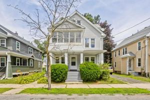 featured image of 111 Groveland St