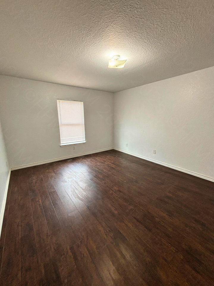 12118 Luckey Smt - Photo 7 of 14