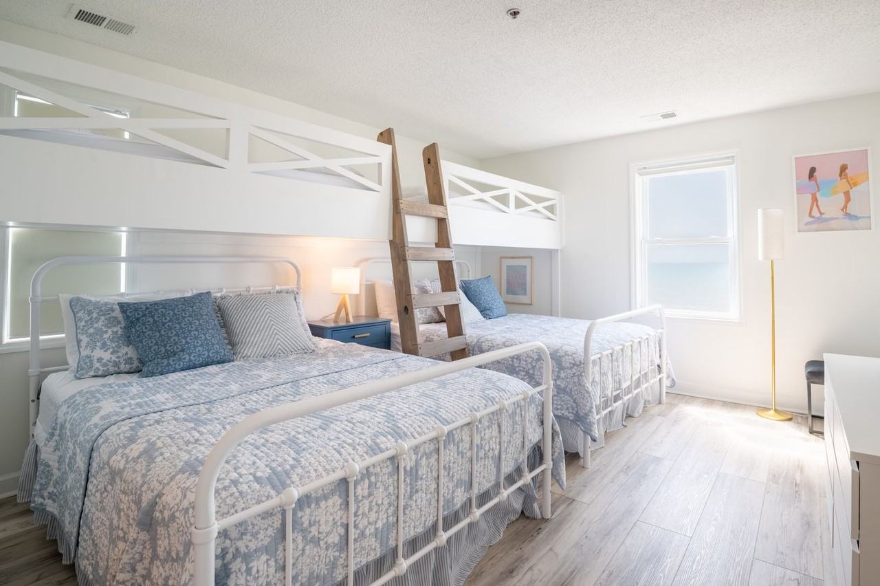 790 New River Inlet Road - Photo 4 of 26