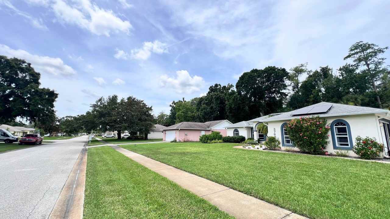 3769 Grove View Ln - Photo 3 of 49