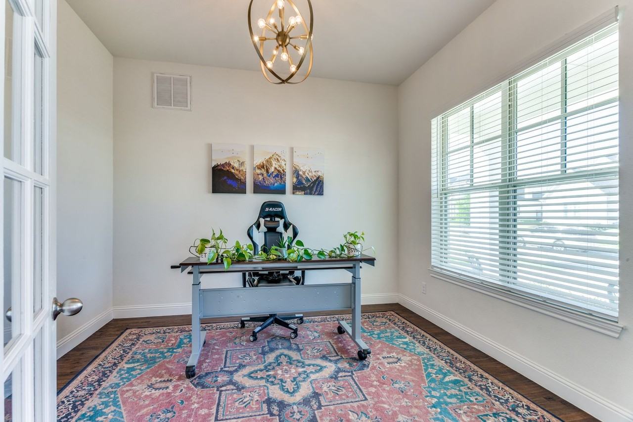 861 Highlands Ave - Photo 7 of 31