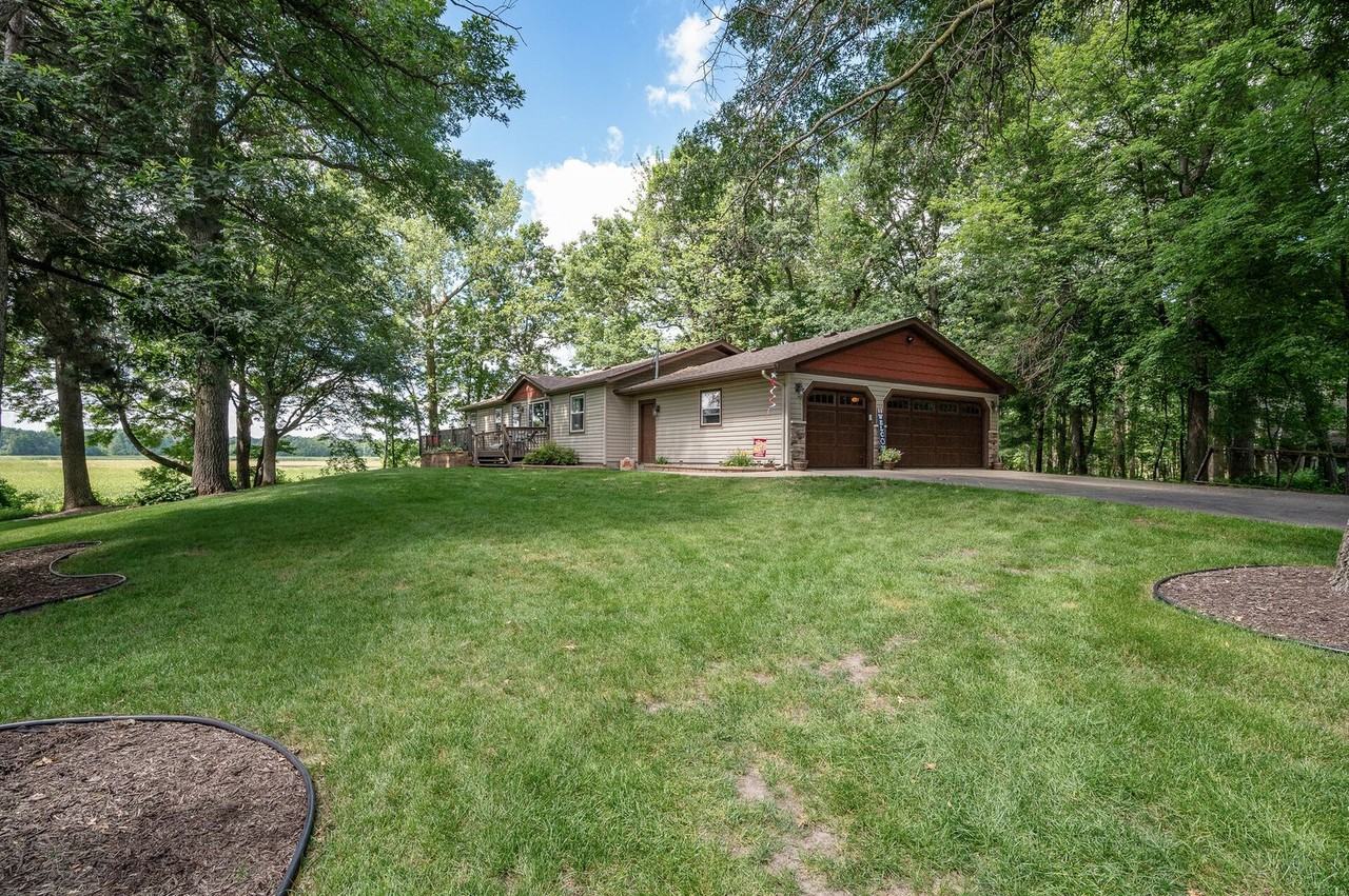 17667 Oakland Dr Ne - Photo 2 of 31