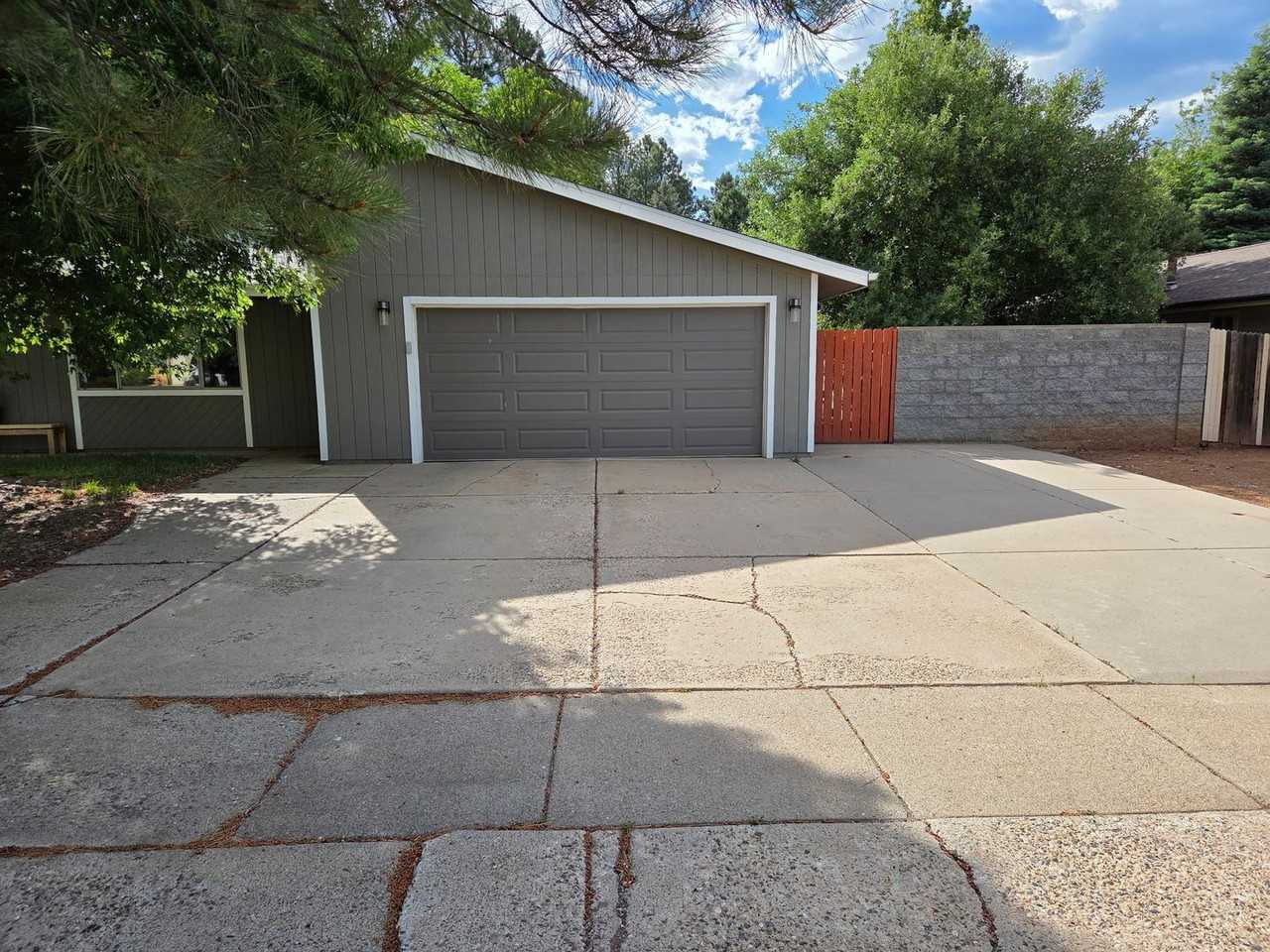 4012 E Longley Dr - Photo 3 of 18