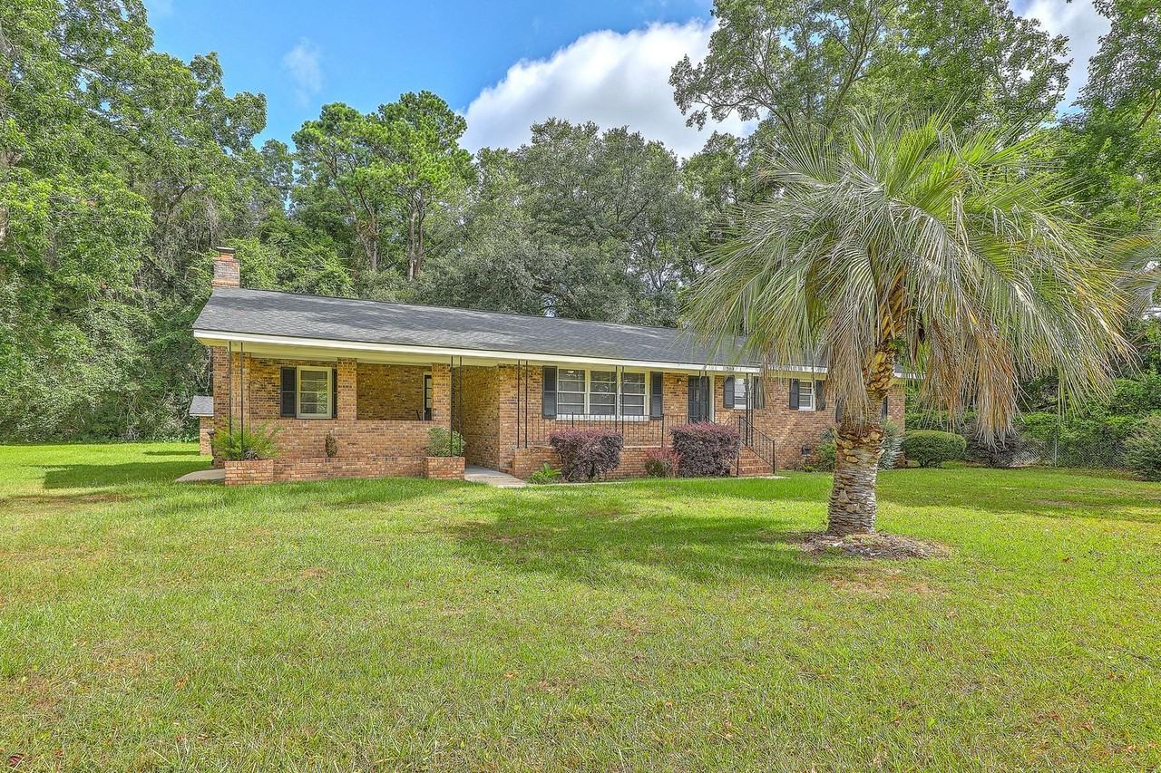 208 Germantown Rd - Photo 2 of 33