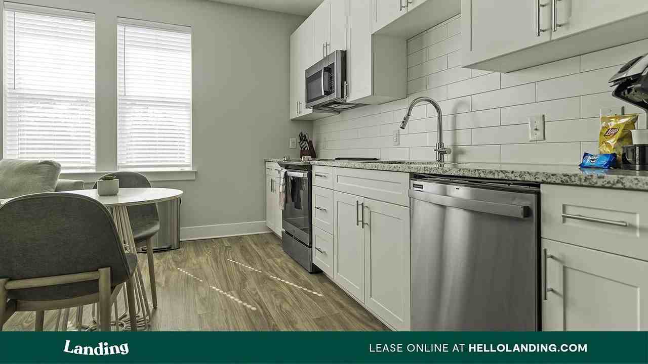3005 Chestnut Grove Ln - Photo 6 of 50