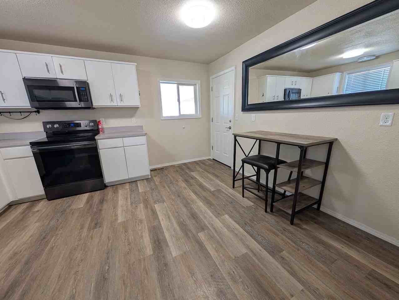 634 10th St - Photo 2 of 22