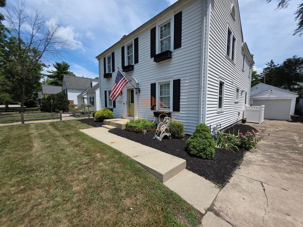 914 Vine St - Photo 3 of 30