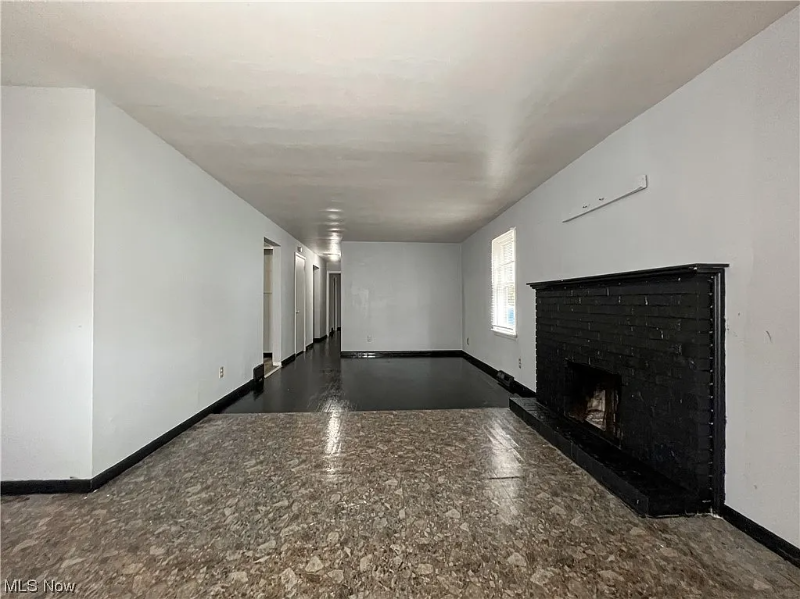 1764 S Heights Ave - Photo 3 of 16