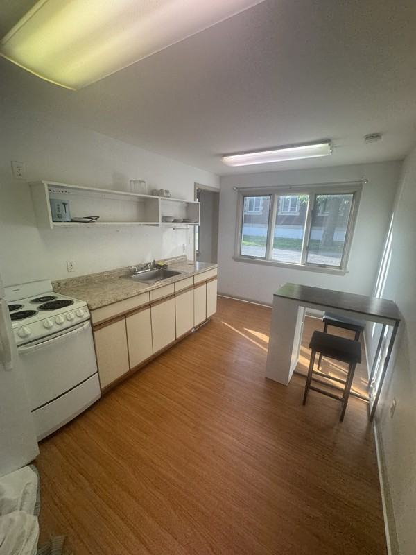 22 Broadway #1 - Photo 7 of 8