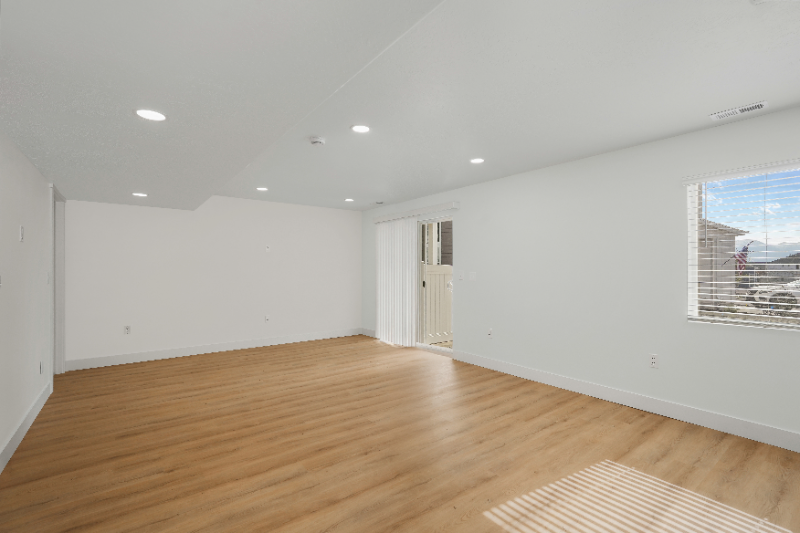 1298 N Sage Dr - Photo 5 of 17