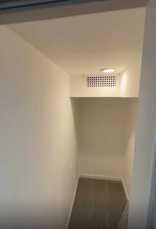 2100 Ashburton St #B - Photo 7 of 7