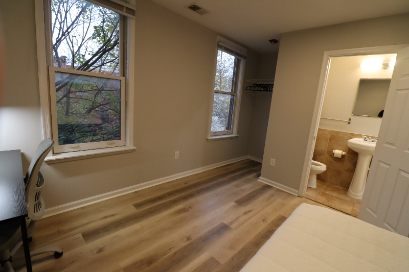 1726 West Diamond Street - Photo 2 of 9