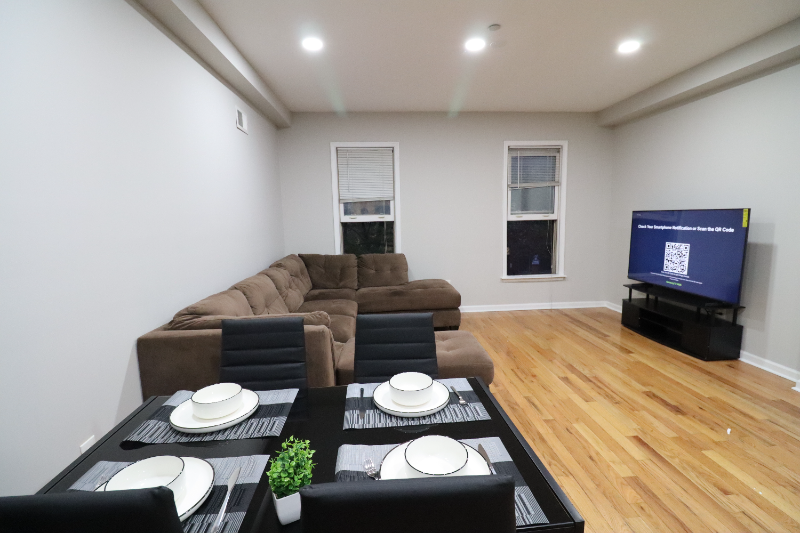 1726 West Diamond Street - Photo 5 of 9