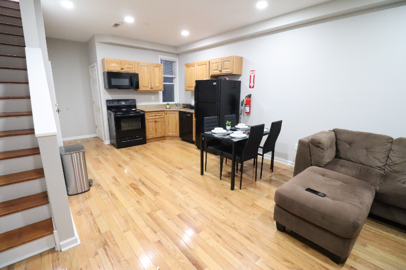 1726 West Diamond Street - Photo 6 of 9