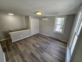 featured image of 142 Washington St #4