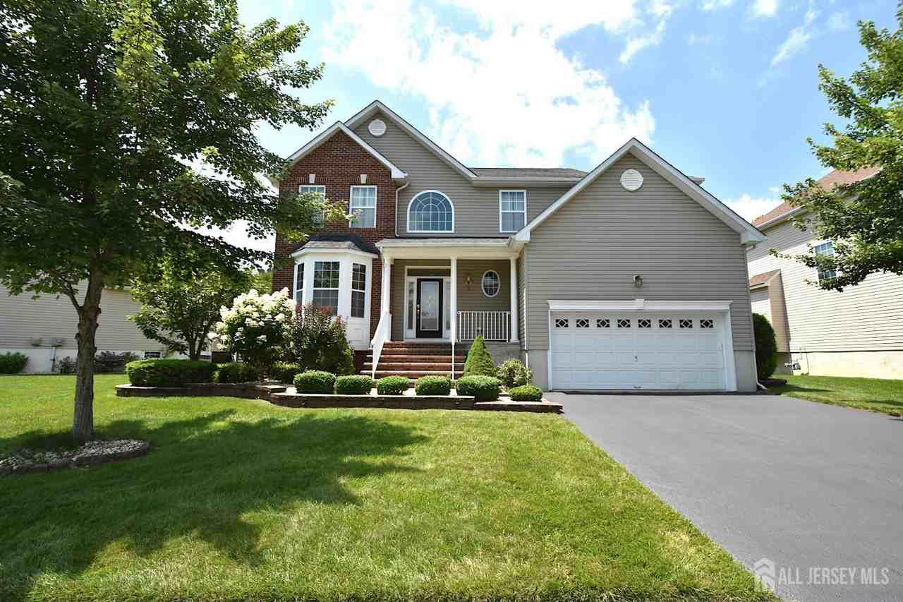 25 Maxwell Rd - Photo 2 of 48