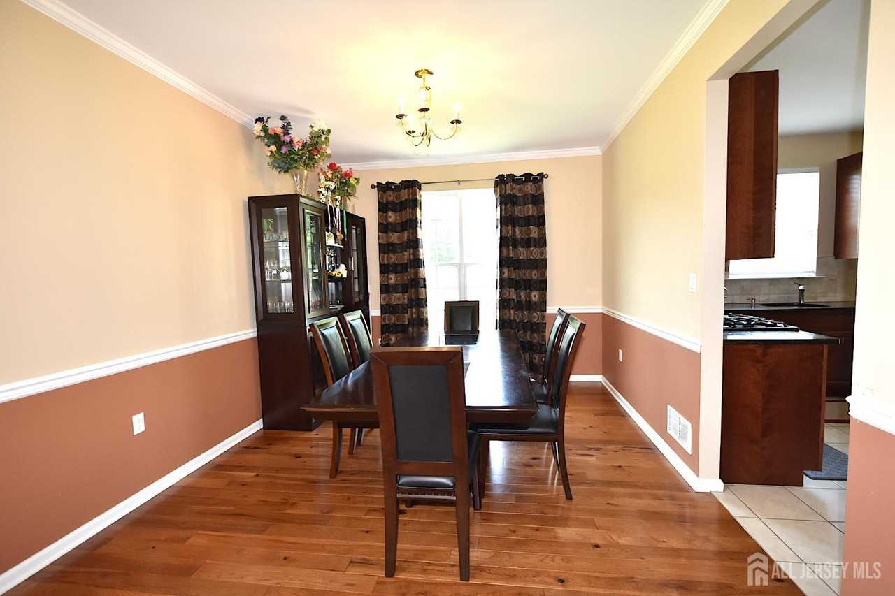 25 Maxwell Rd - Photo 6 of 48