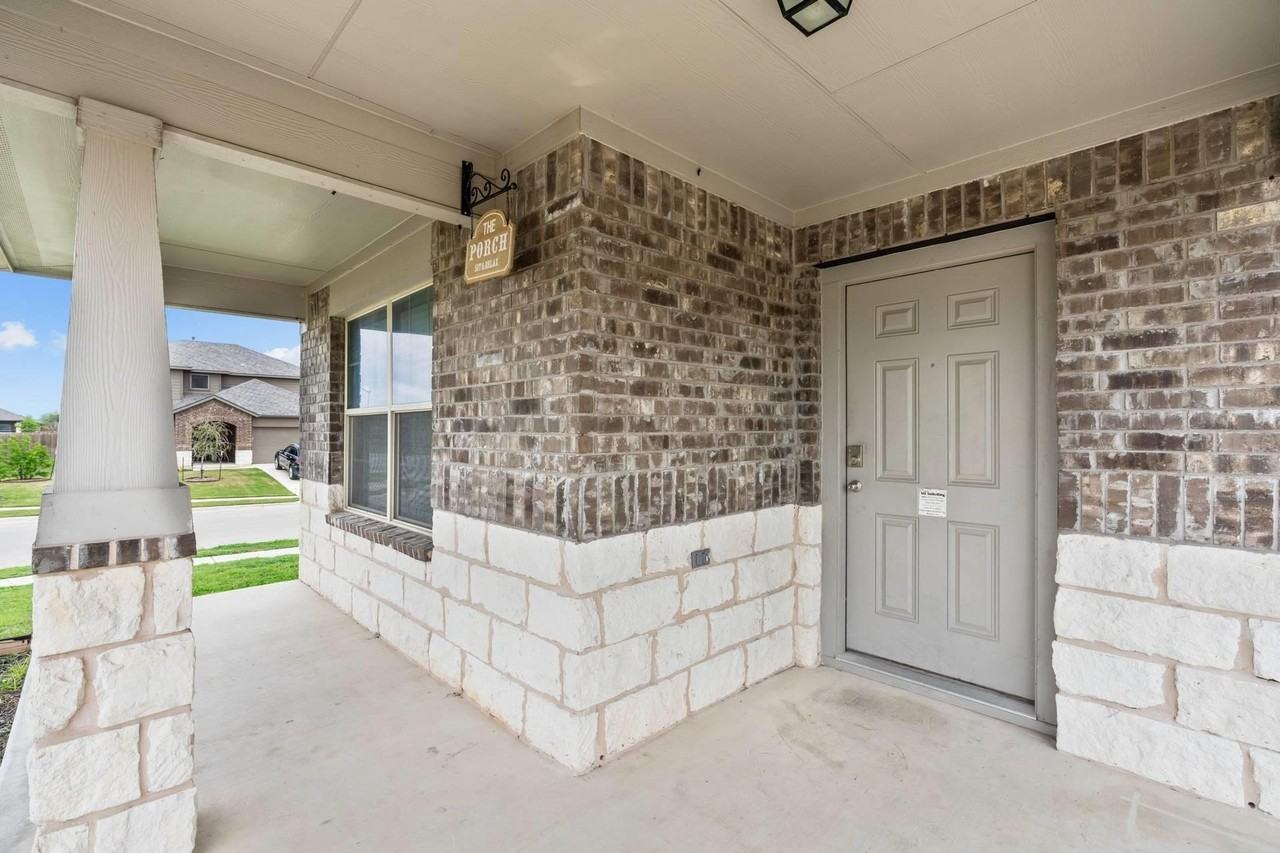 900 Canvasback Creek Dr - Photo 2 of 15